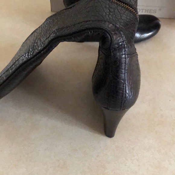 Tory Burch - Picture 3 of 4